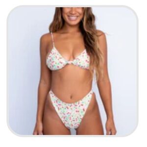 BNWOT Skatie cherries and blossoms bikini size medium